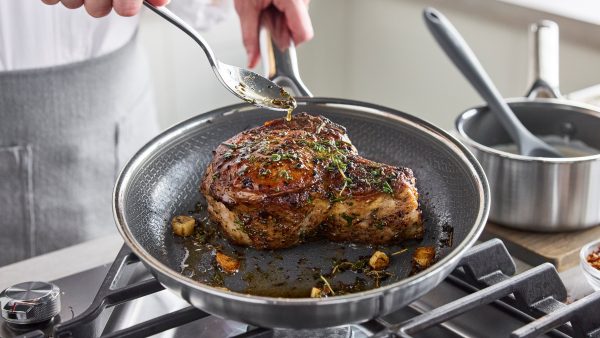 ステンレスとセラミックのハイブリッド技術を搭載したグリーンパン新コレクション 「APEX（エーペックス）」を2025年12月16日に発売いたします。