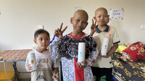 国際医療NGOジャパンハートへ「オリジナルマイボトル」を寄贈いたしました